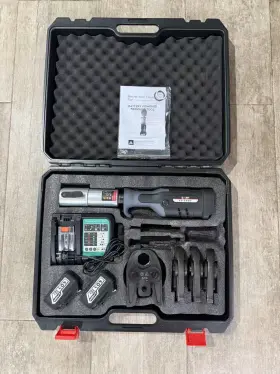 Es-1550 Cbm Cordless Hydraulic Pipe Crimping Tool 18v Rechargeable Electric Press