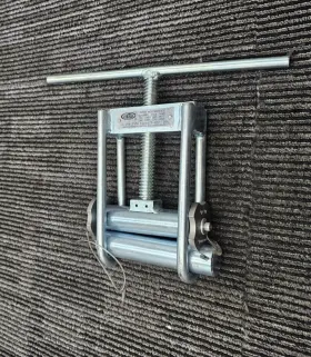 Cts-2 Central 1/2 Inch Ips Plumbers Poly Pipe Squeeze Off Tool
