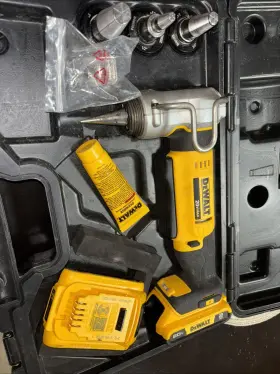 Dce400d2 Dewalt 20v Max Pex Expander Tool Kit 1-inch