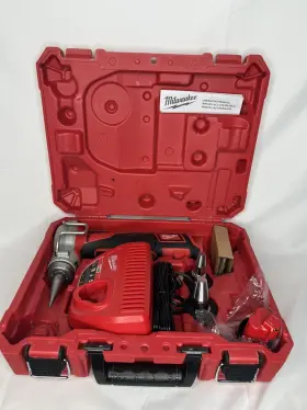 2532-20-48-59-2440 Milwaukee Expansion Tools Pex Tool Kit 1.5ah M12 Battery And Charger