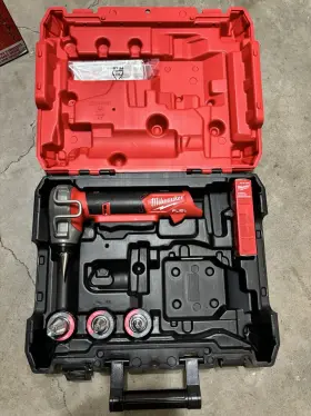 2533-22 Milwaukee M12 Fuel Propex Expander With 1/2 Inch -1 Rapid Seal Heads
