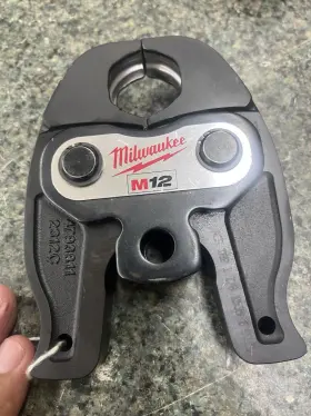 49-16-2457z Milwaukee 1-1/8 Inch Zoomlock Max Press Jaw For M12 Force Logic Tools