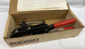 445-s Ridgid Hand Tool With Box And Manual
