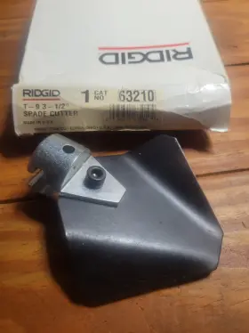 63210 Ridgid T-9 3 1/2 Inch Arrowhead Spade Grease Cutter For 7/8 Cable Ends New