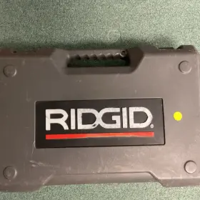 Rb200b Ridgid Compact Press Tool Jaws Batteries Less Charger Carrrying Case