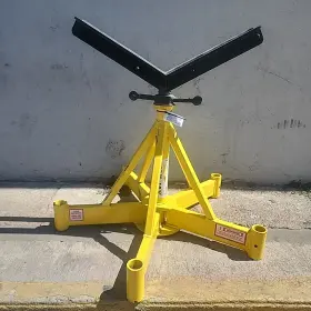 781460 Sumner 781459 Max Jax Pipe Stand. Pn# Model#781460. 4500lbs. Capacity As Is